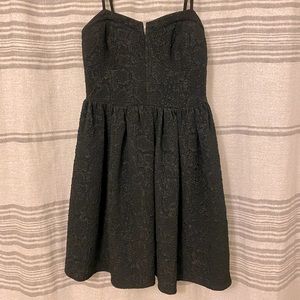Women’s dress